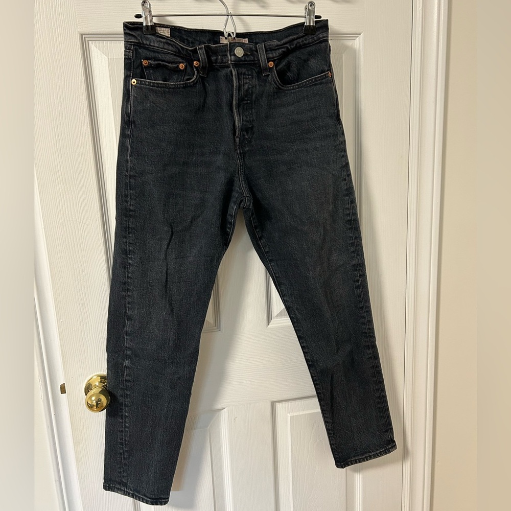 Black Levi’s Wedgie Jean- Size 29